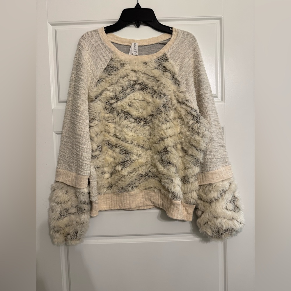 Amadi Anthropologie Women’s Sweater Large Textured Faux Fur Cream Neutral